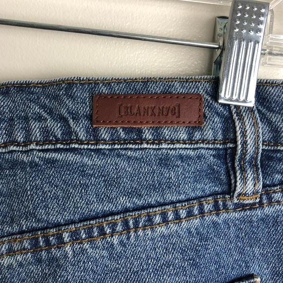 BLANK NYC Pin Up High Rise Medium Wash Jean Shorts - Picture 7 of 7